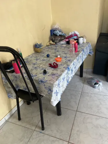 Mesa para vender( valor negociável)