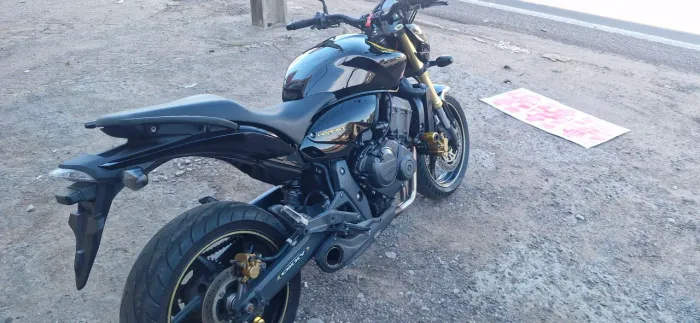 CB 600F HORNET