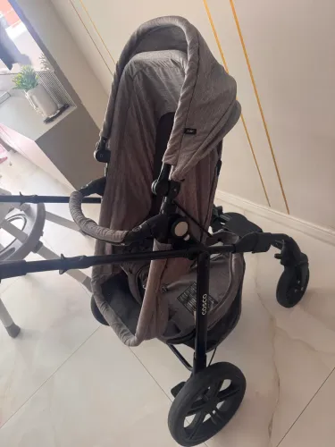 Carrinho de bebê cosco