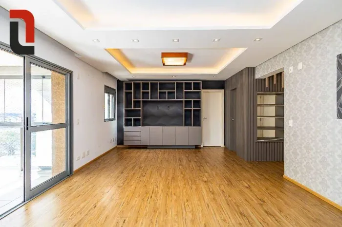 Apto 133m² 3 suítes, sacada gourmet e 2 vagas no Batel