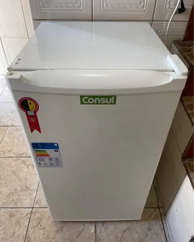 Frigobar cônsul 120 litros top muito novo