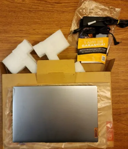 Notebook Lenovo IdeaPad Slim 3 Intel N100 4GB 128GB Novo Caixa