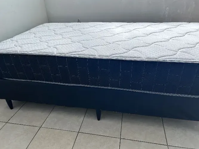 Cama box solteirão