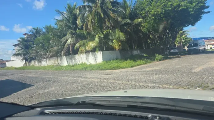 TERRENO EM ROSA DOS VENTOS, PRÓXIMO AO REDEMAIS.