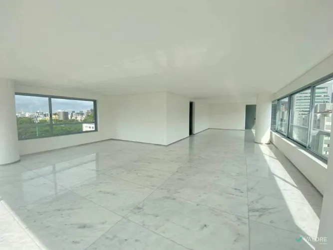 Apartamento 4 suítes - Lourdes