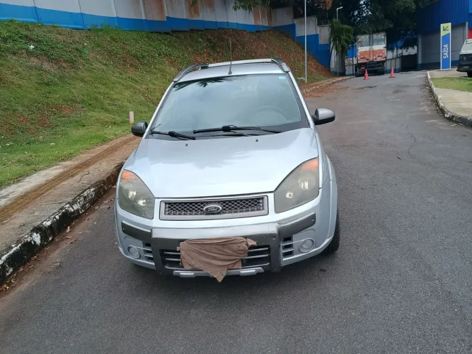 Ford Fiesta Trail 1.6 8V Flex 5P 2008