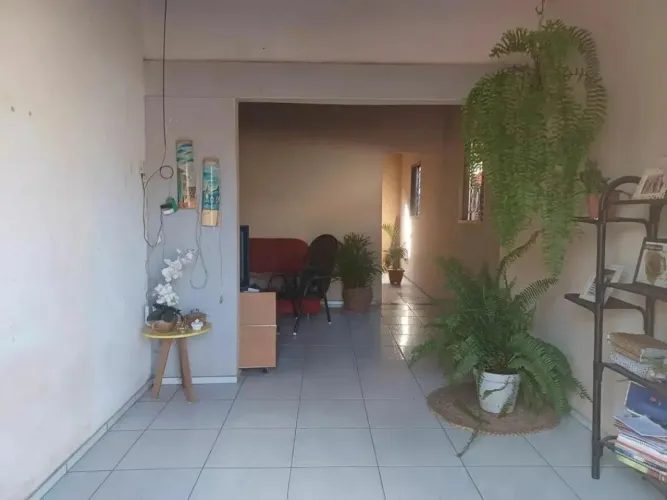 AR208 - Casa em Coração de Maria