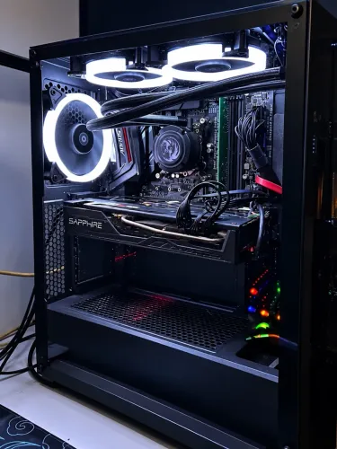 Pc gamer i5 9600k | RX 5700 XT 8GB
