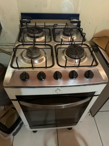 Fogão usado barato pra vender logo