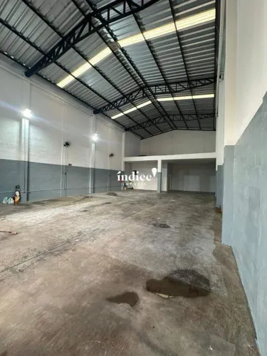 Galpão Comercial no Bairro Jardim Jóquei Clube,