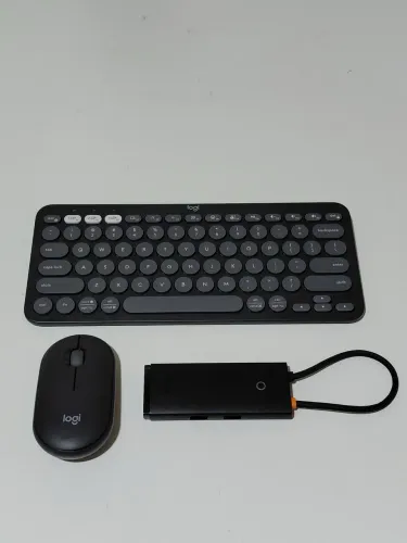 Kit Logitech + Hub Baseus USB-C 6 em 1 | Com caixa e garantia (Leia o anúncio)