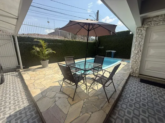 Casa para Locação em Curitiba, Cajuru, 3 dormitórios, 1 suíte, 3 banheiros, 5 vagas