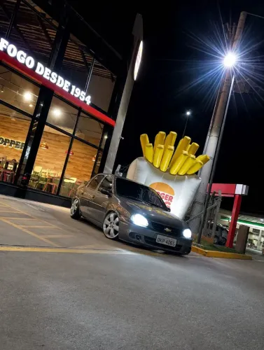 Chevrolet Corsa Sedan 1.0 MPFI 8V 71cv 4P 2004