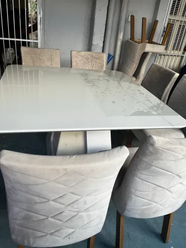 Mesa 8 lugares
