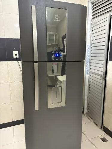 Vendo Geladeira Electrolux 430lts FrostFree