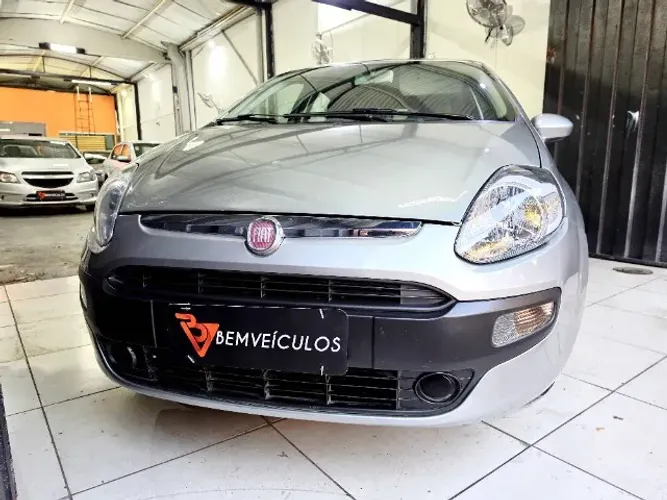 Fiat Punto Attractive 1.4 Fire Flex 8V 5P 2014