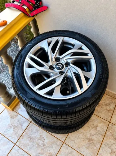 Rodas aro 17 zera mais frigobar troco por som automotivo 