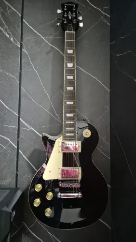 Guitarra canhoto strinberg
