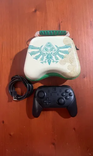 Pro Controle Nintendo Switch Original + Case Zelda