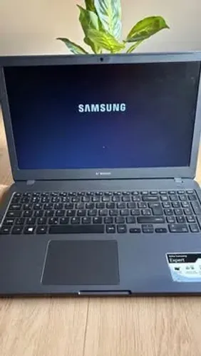 Notebook Samsung Expert core i5 8Th Gen