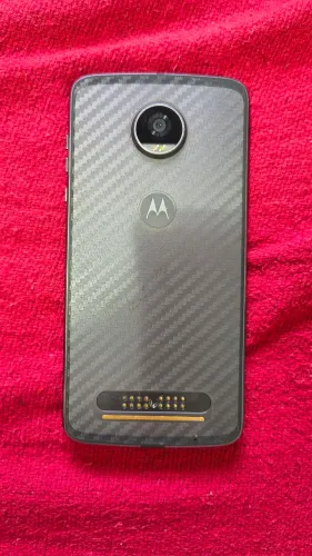 Motorola Z2 play