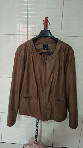 Jaqueta Marrom Plus Size