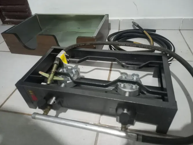 fogão a venda novo pra carreteiro valor. 350,00 kit mangueiras e abraçadeiras.