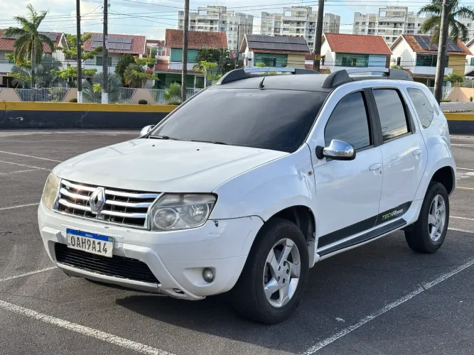 Renault Duster Dynamique 2.0 Hi-flex 16V Aut. 2013