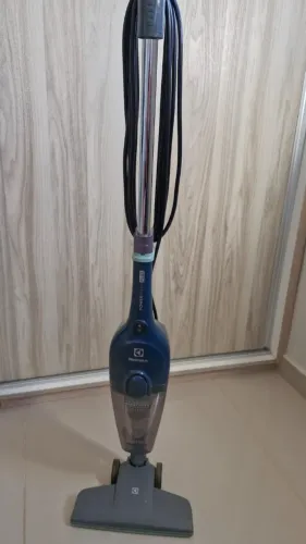 Aspirador electrolux modelo vassourinha - apenas venda