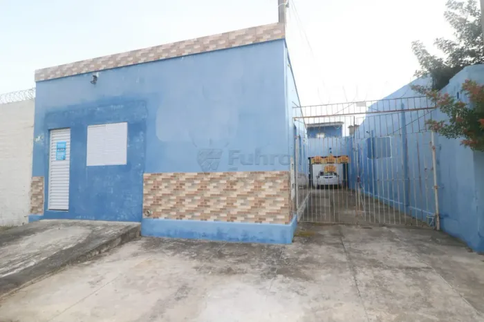 Casa em pátio compartilhado com 02 dormitórios no Bairro São Gonçalo