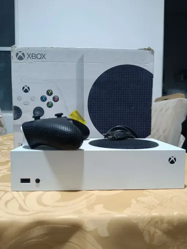 Xbox Series S 512GB Impecável + Cabos + Controle original com capinha 