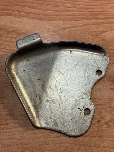 Protetor do burrinho de freio traseiro original Yamaha DT200R