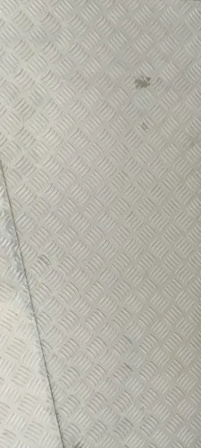 4 CHAPA XADREZ DE ALUMINÍO 2X1   1,5MM NA CHAPA E 2MM NO XADREZ