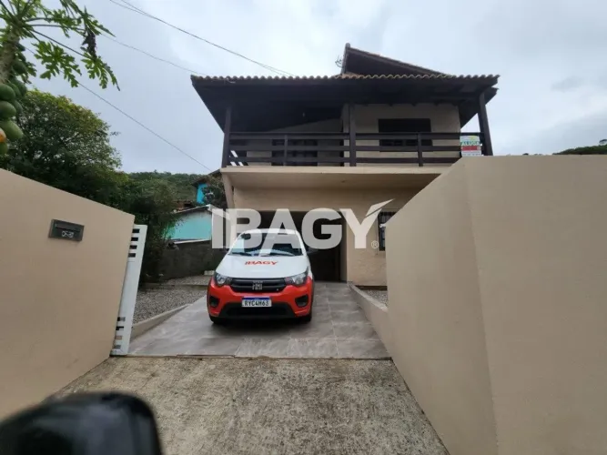 Excelente Casa 3 dormitório(s) em Morro das Pedras - Florianópolis