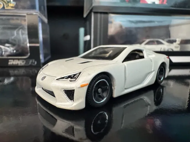 Matchbox Colletctors 2012 Lexus LFA
