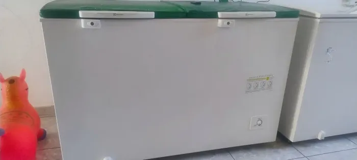 Freezer Eletrolux 2 portas 400l