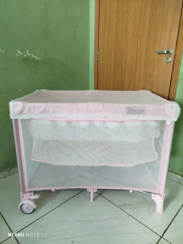 Berço cercado marca burigotto semi novo