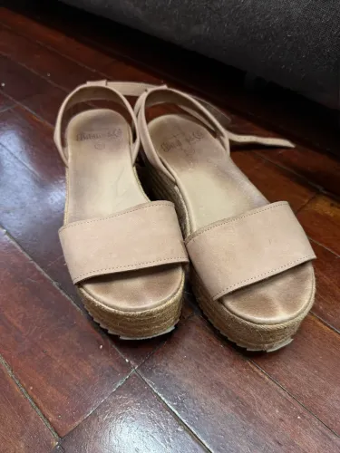 Sapatos femininos de couro - Bibilu