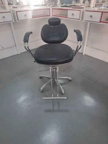 Cadeiras pra salão / barbearia /Studio