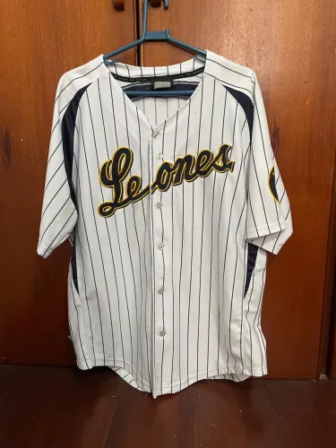 Camisa Beisebol Leones Branca Listrada