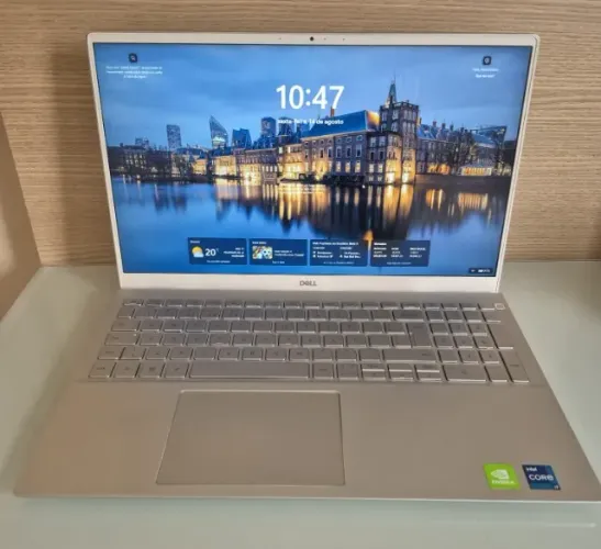 Notebook Dell Inspiron 5502 ? i7 + MX350 + 16 GB RAM