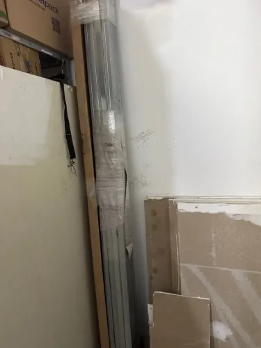 Drywall - desmontado parede 2,20 x 3,00 mts com batente de madeira para porta