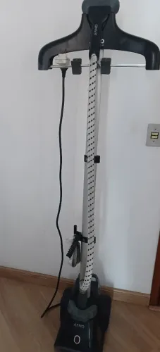 Vendo passadeira vertical à vapor Arno