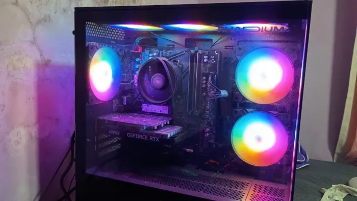 Computador com mesa