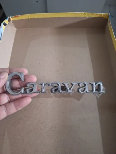 Emblema original Caravan antigo