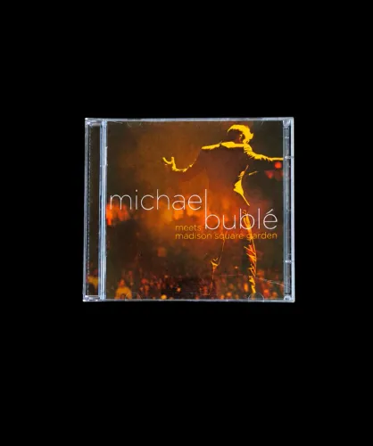 CD/DVD - Michael Bublé - Meets Madson Square Garden (Impecável)