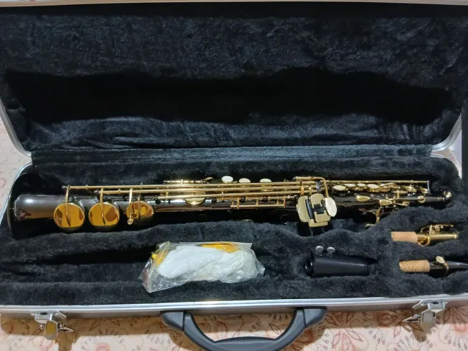 Saxofone Soprano da marca sonic Music 
