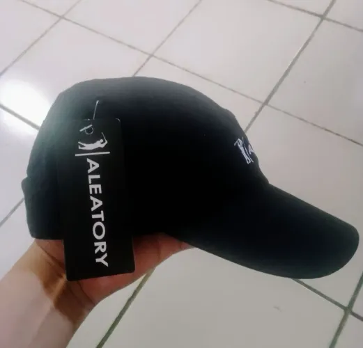 Vendo esse boné da Aleatory 