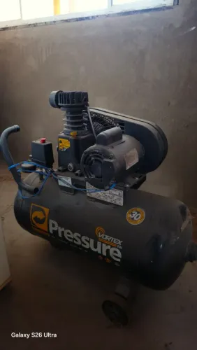 Compressor de Ar Pressure Vortex 200 (50L / 1HP) Excelente Estado