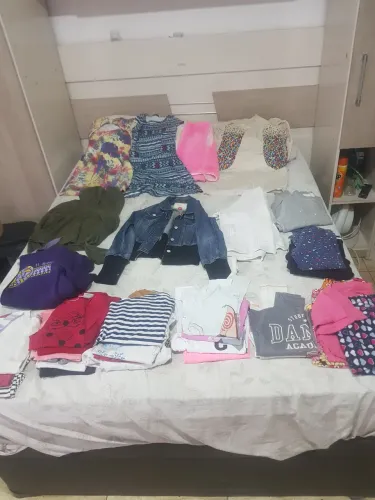 Lote com 32 peças de roupa infantil menina do 10 ao 14 vestidinhos jaqueta